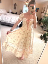 Courtney review photo