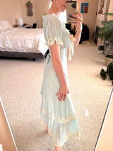 Courtney review photo