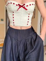 Courtney review photo