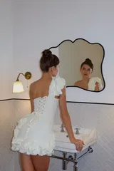 Erin review photo