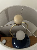 EM review photo
