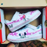 White to Pink Photochromic Fabric & Airbrush Paint