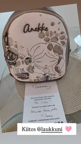 Niina J. review photo