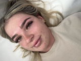 Paige Mylchreest review photo