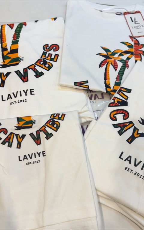 Men's Unisex White Vaycay Vibes African Print T-Shirt | KUMASI
