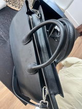 Aura review photo