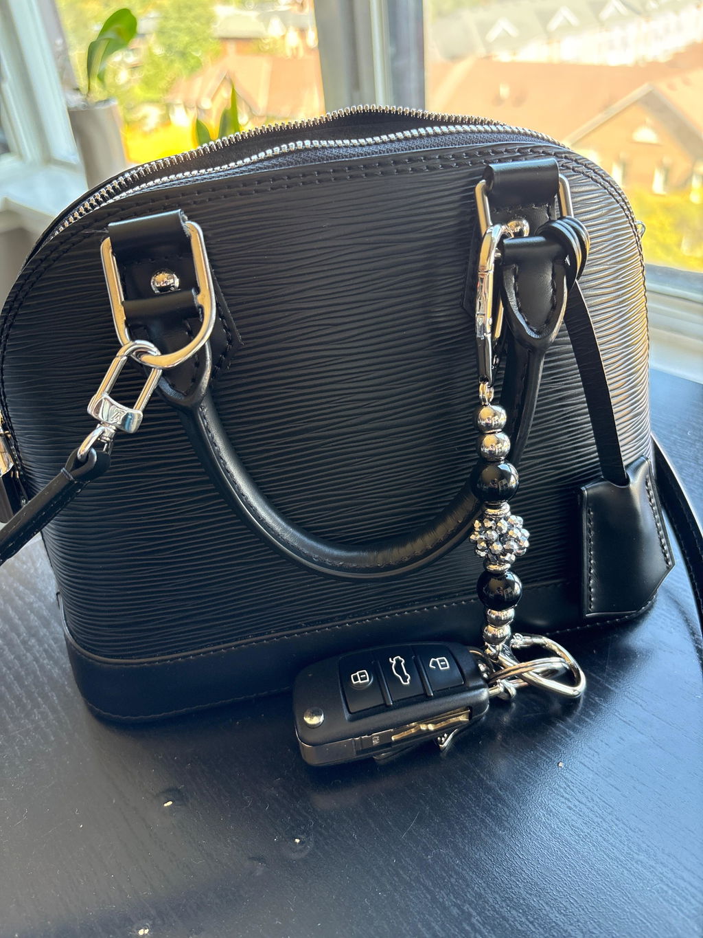 Jetsetter Black-Mini