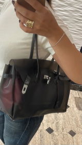 Inès review photo