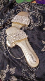 mahnoor review photo