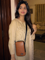 حورین اقبال review photo