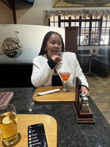 Mpho Moamogwa review photo