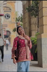 Alhina Khan review photo