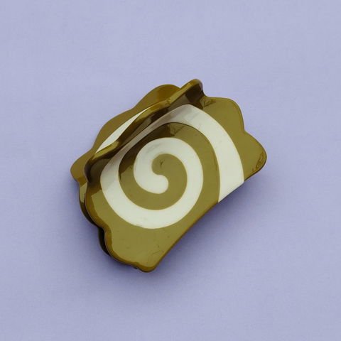 Medium Mustard Green Narutomaki Hair Claw