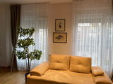 Jovana review photo