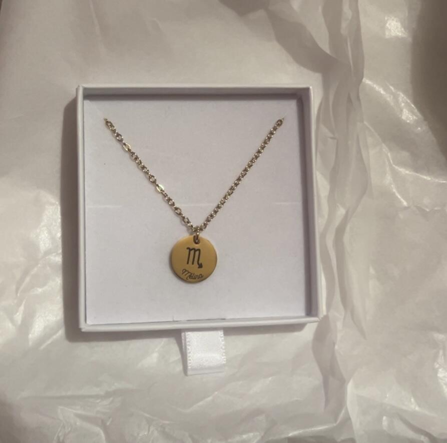 Collier personnalisé enfant avec médaille gravée colombe 15 mm