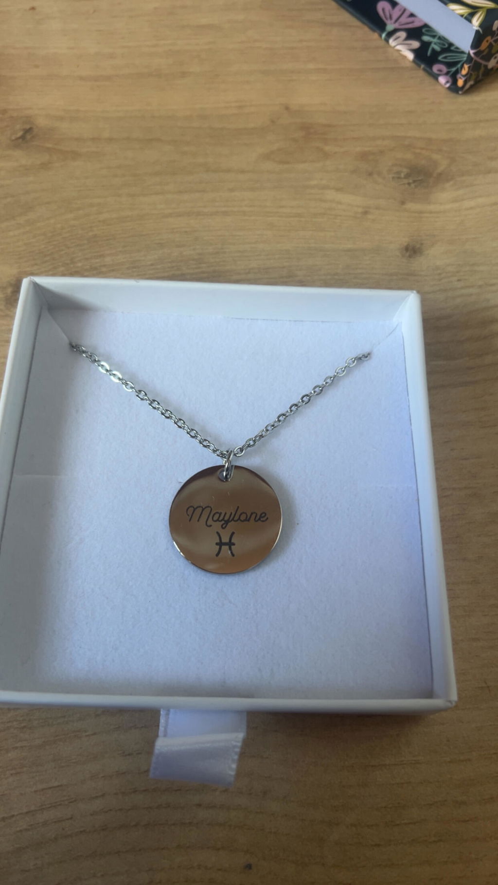 Collier Femme Personnalisé Acier Inoxydable & Médaille Gravée 20 mm