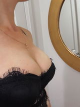 Elena review photo
