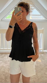 Anja review photo