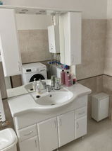 Imre review photo
