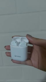 Jocelyn review photo