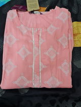 K P review photo