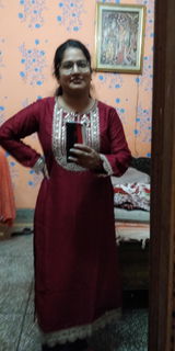 Priyanka Saini review photo