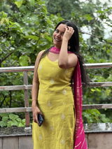 Saloni Sahu review photo