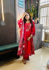 Anjum Naaz review photo