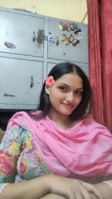 Artika Singh review photo