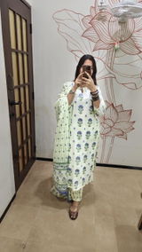 Shivani Pandey review photo