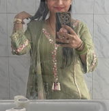 Sonali Srivastava review photo