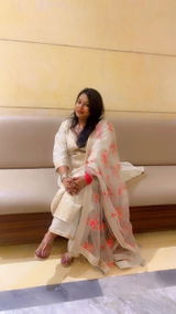 Munmun Mukherjee review photo