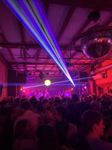 peter ussher review photo