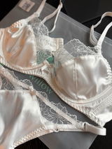 L. review photo