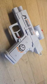 H.K. review photo