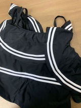 N. review photo
