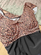 R. review photo