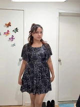 r. review photo