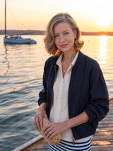 Andrea Palmer. review photo