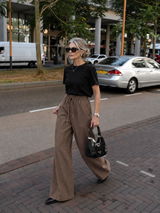 Paula Chambers. review photo