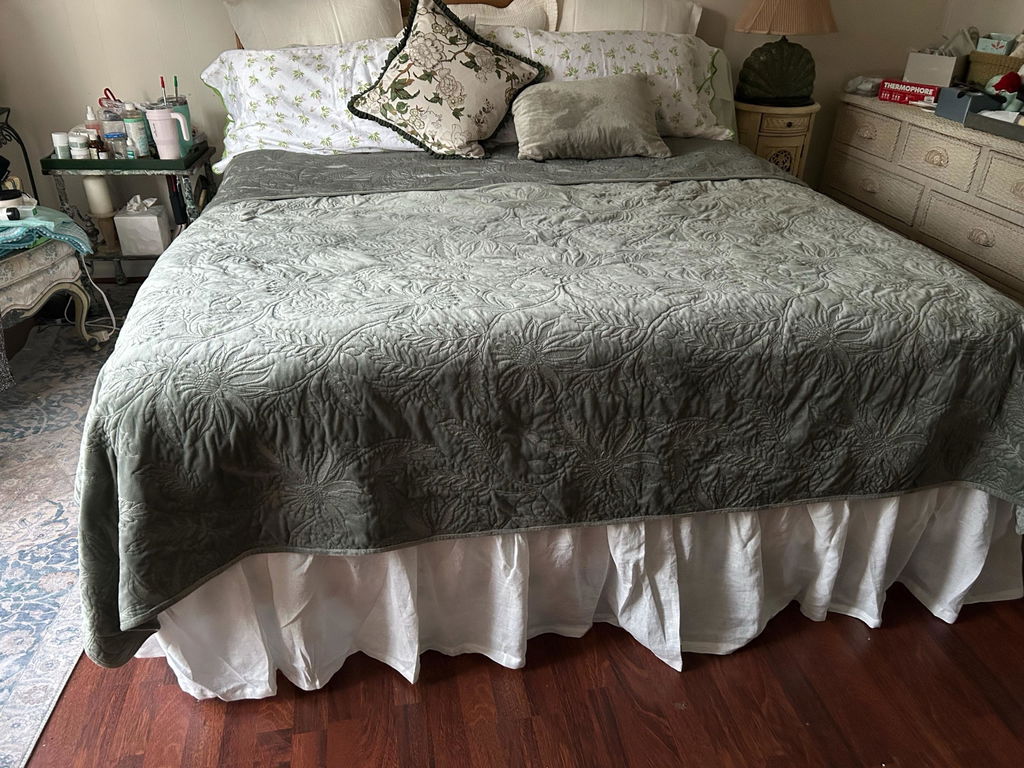 Linen Bed Skirt with Skirt Ruffled