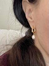marina review photo