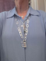 Diana Garvey review photo