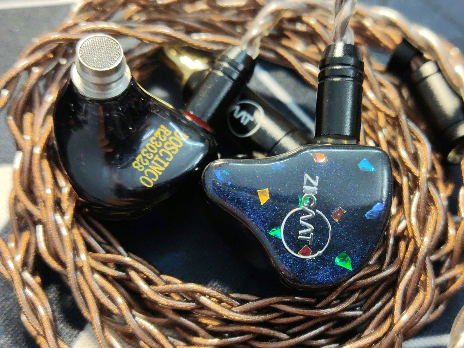 ZiiGaat Doscinco | Audiophile Tuning 2DD+3BA Hybrid IEM – Linsoul
