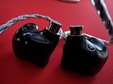 Izik review photo