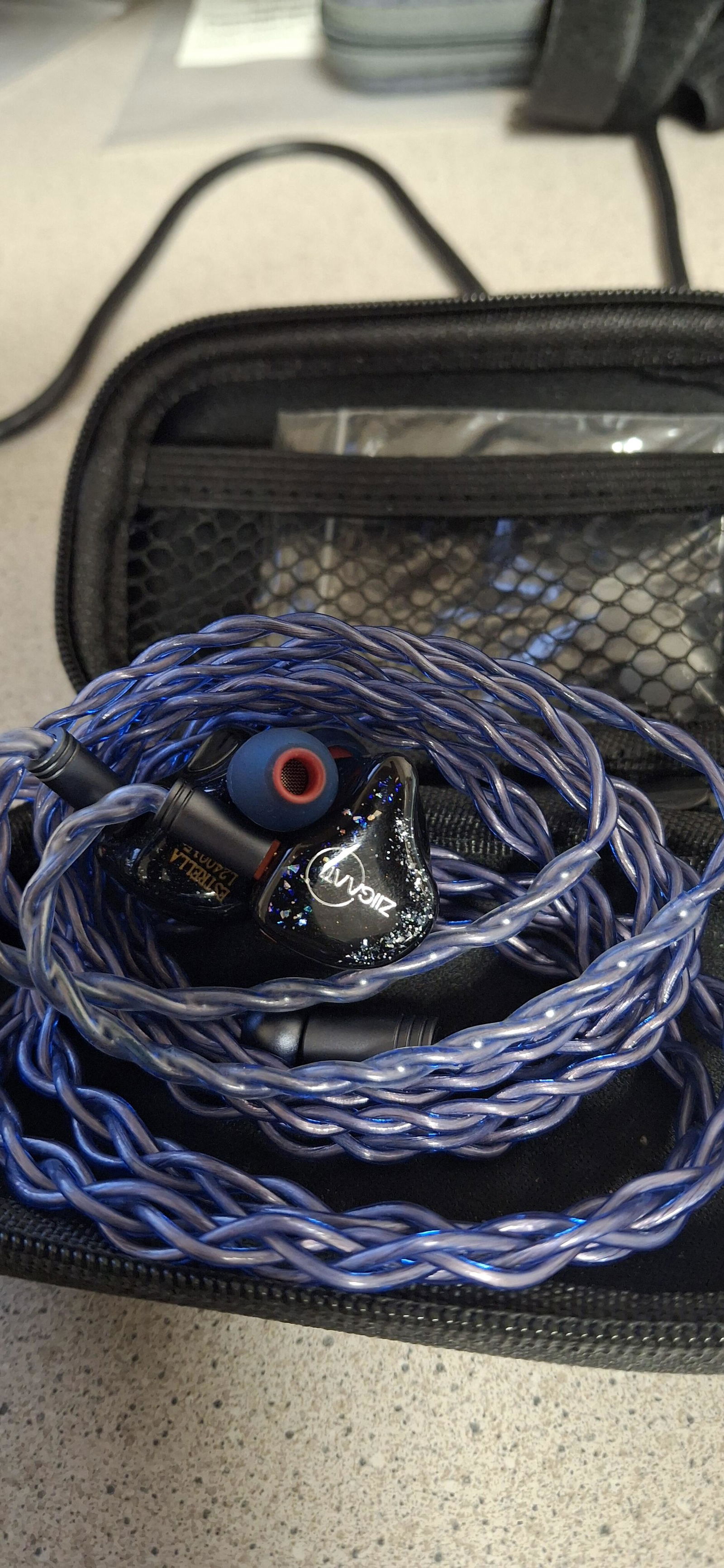 ZiiGaat x Jays Audio ESTRELLA | 2DD + 4BA Hybrid IEM – Linsoul Audio