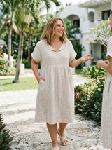 Donna May review photo