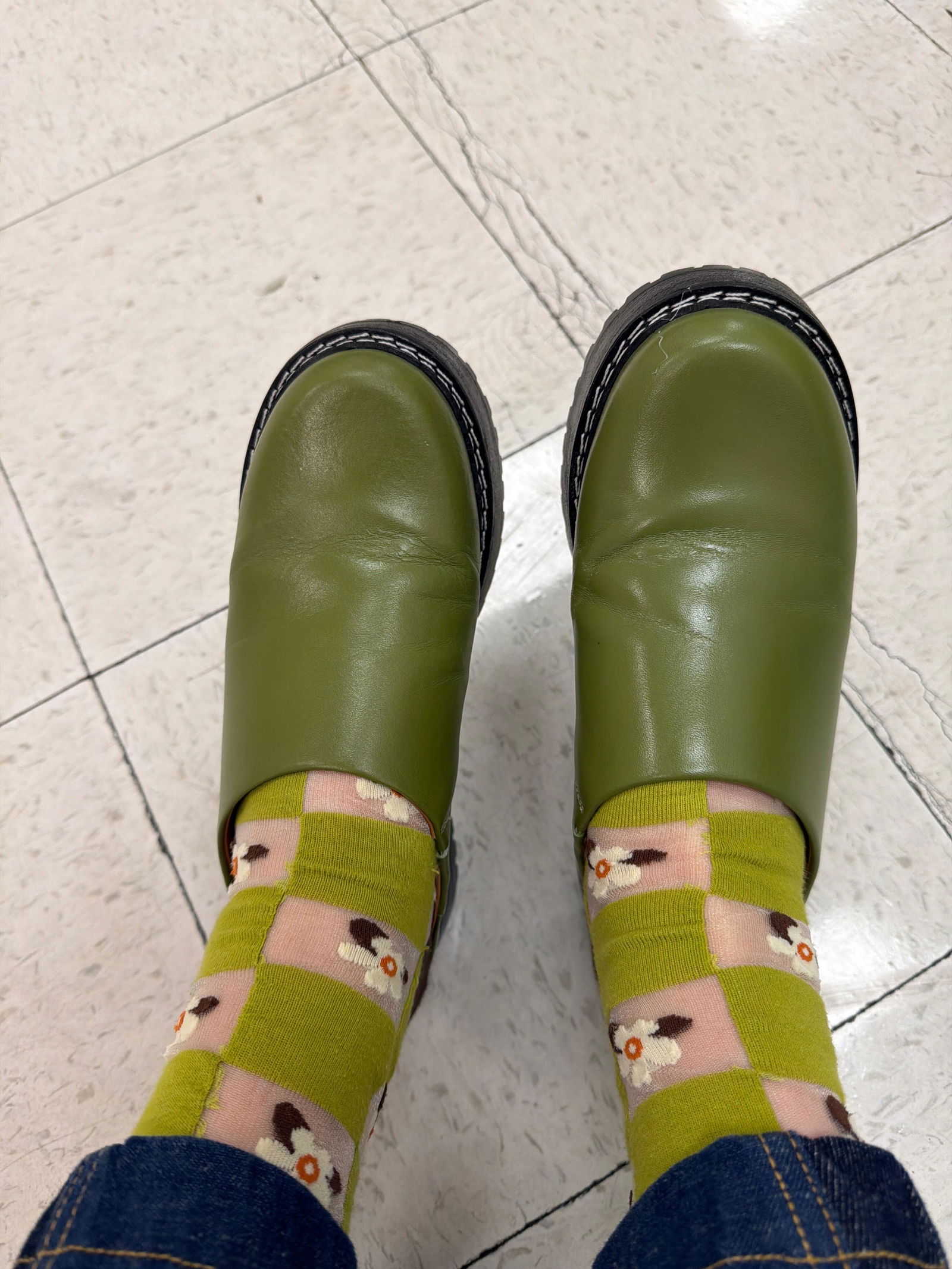 靴 WMV SS18 KUHINA MULE-FOLK (VEG LAMB)RARE Lena Chunky Mule - Wine – Lisa Says Gah