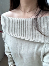 Mia Mertens review photo