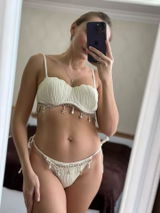 Elinor Medina review photo